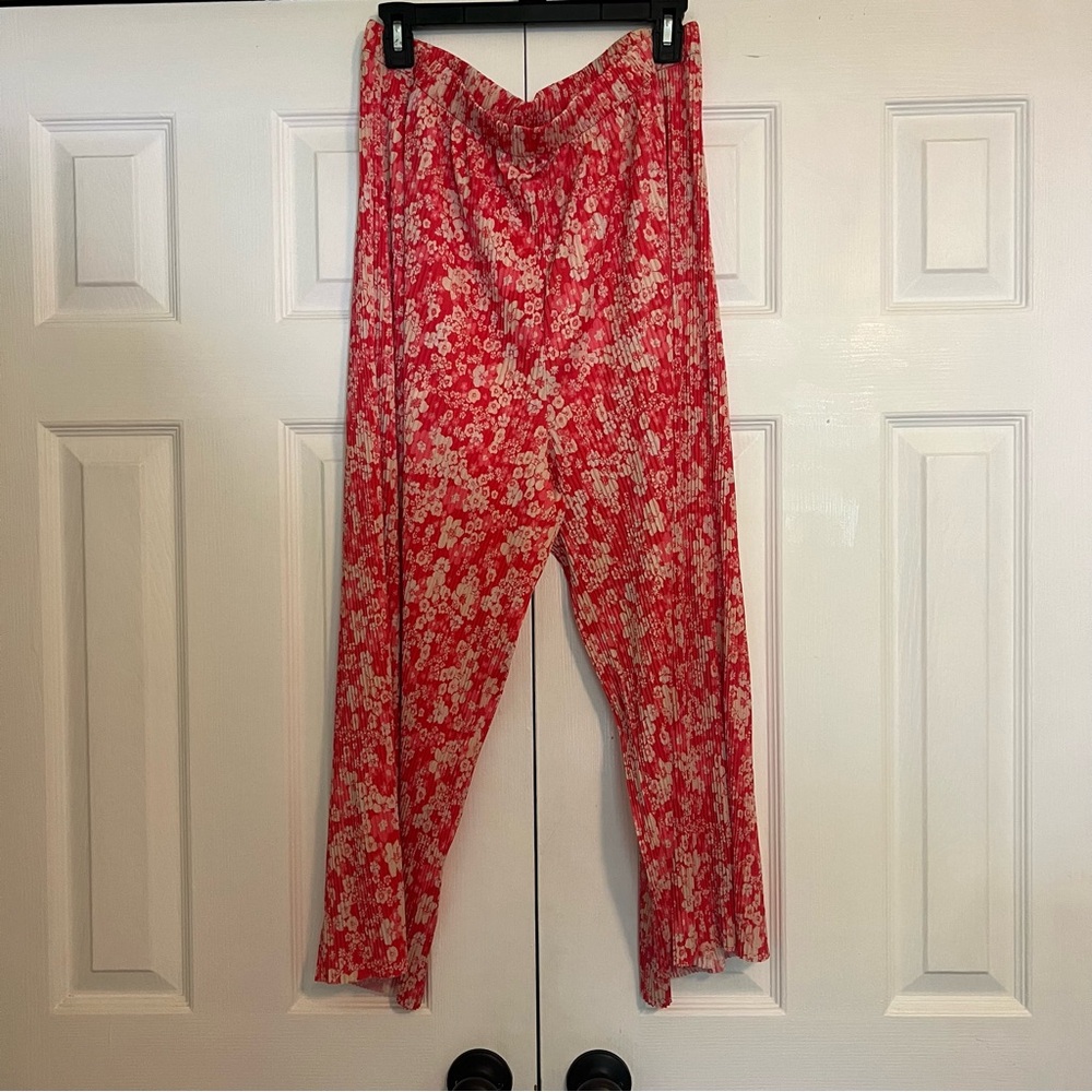ASOS Flowy Floral Pull-On Wide-Leg Pants